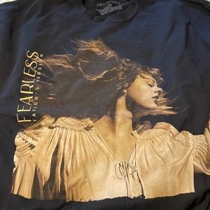 Taylor Swift Fearless Taylor’s Version Black Crewneck Sweatshirt Size 2XL (XXL)